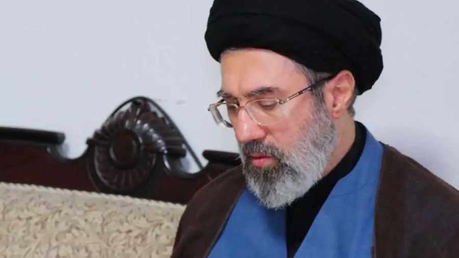 İran'da yeni dini lideri Hamaney'in oğlu Mücteba oldu