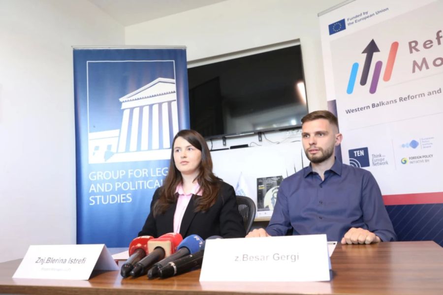 Kurumsal Kriz, Kosova’nın AB Reform Sürecini Tehlikeye Atıyor Kurumsal Kriz, Kosova’nın AB Reform Sürecini Tehlikeye Atıyor