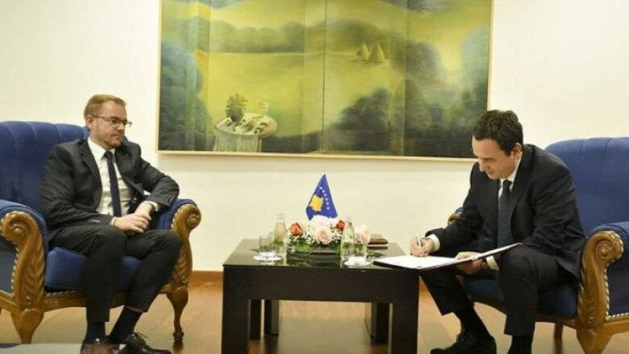 Arbër Vokrri, Uluslararası Diplomatları Suçlayan Açıklamaları Sonrası Görevden Alındı Arbër Vokrri, Uluslararası Diplomatları Suçlayan Açıklamaları Sonrası Görevden Alındı