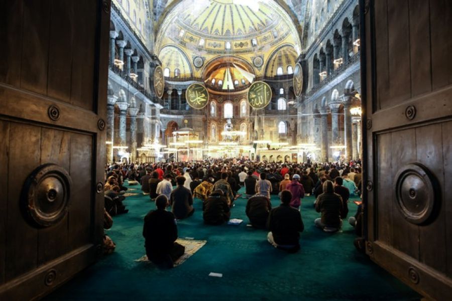 Bayram Namazı Saat 06:18’de Kılınacak