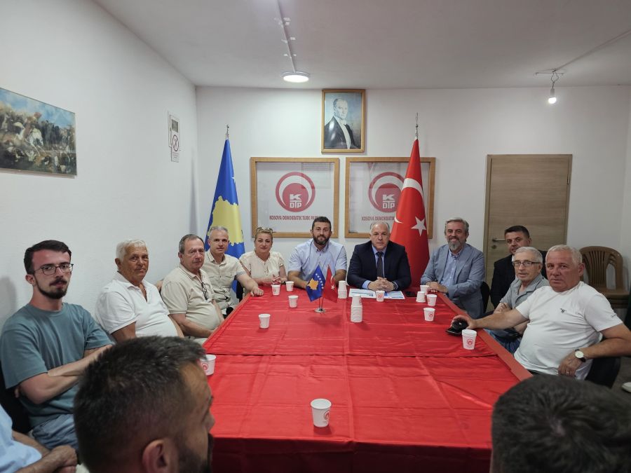 KDTP Mitroviça ve Vıçıtırın Şubelerinde Yerel Seçim Hazırlıkları Başladı KDTP Mitroviça ve Vıçıtırın Şubelerinde Yerel Seçim Hazırlıkları Başladı