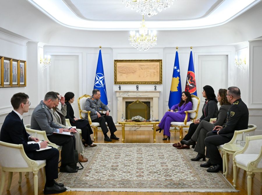 Kosova Cumhurbaşkanı Osmani, NATO Yetkilileriyle Görüştü