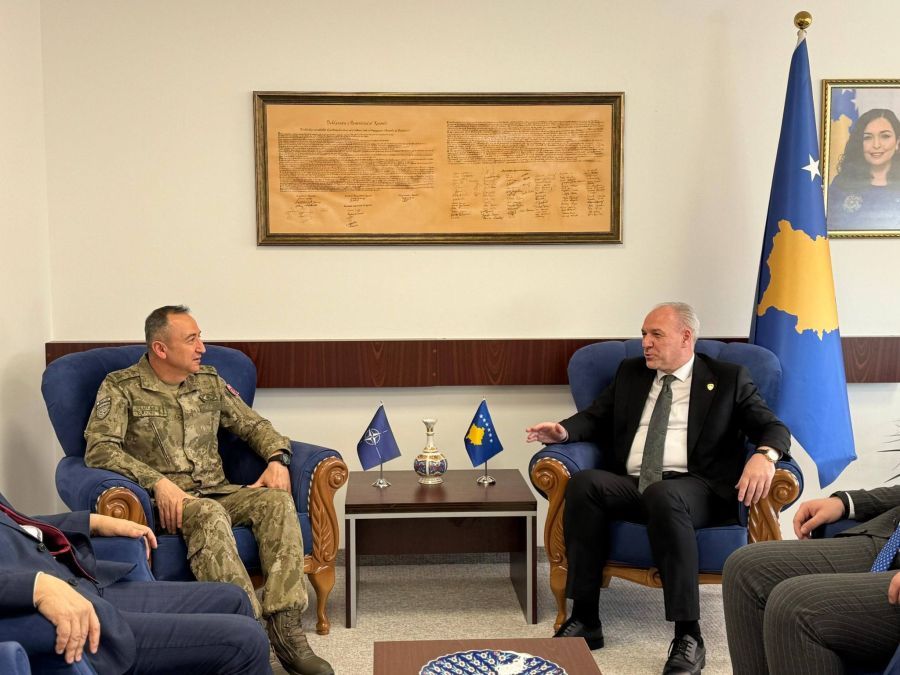 KFOR Komutanı Ulutaş, Başbakan Yardımcısı Damka ile Görüştü