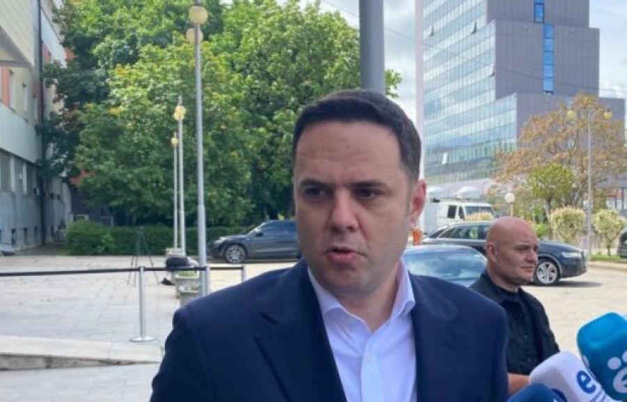 LDK: Geçiş Hükümeti Mevcut Kriz İçin En Kapsamlı Çözüm LDK: Geçiş Hükümeti Mevcut Kriz İçin En Kapsamlı Çözüm