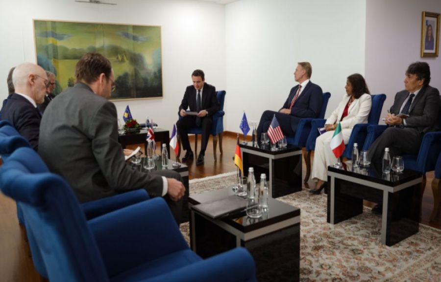 Kosova'nın İstikrarlı ve İşlevsel Kurumlara İhtiyacı Var Kosova'nın İstikrarlı ve İşlevsel Kurumlara İhtiyacı Var
