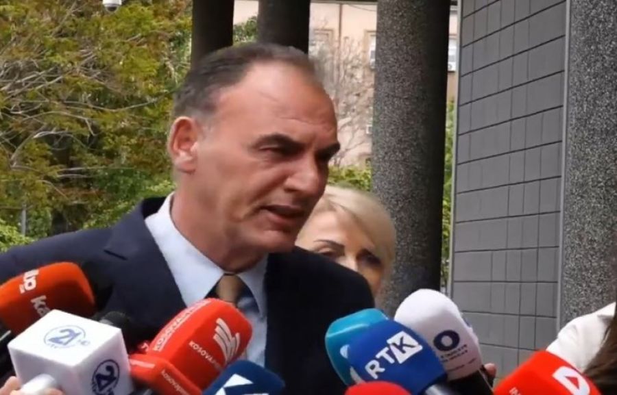Tıkanıklığın Tek Çözümü: Siyasi Uzlaşı Tıkanıklığın Tek Çözümü: Siyasi Uzlaşı