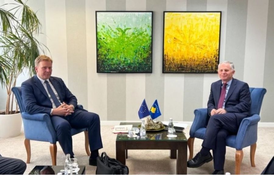 Kosova Başmüzakerecisi Bislimi Brüksel’de Sorensen ile Görüştü Kosova Başmüzakerecisi Bislimi Brüksel’de Sorensen ile Görüştü