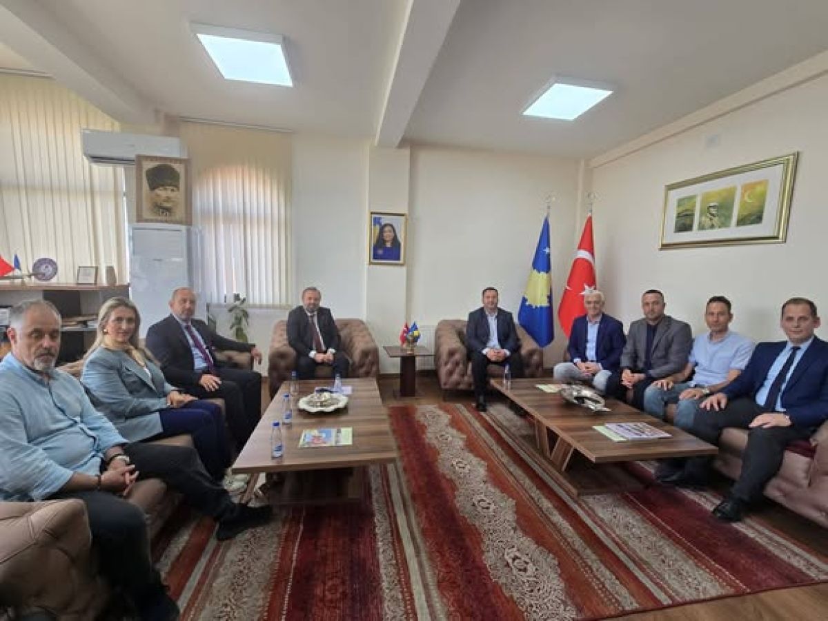 Kosova Türk Öğretmenler Derneği’nden Mamuşa'da Eğitim Temasları