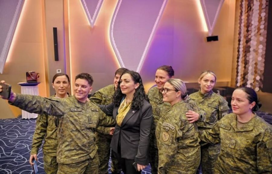  Kadınlar Ailenin ve Toplumun Temel Direğidir