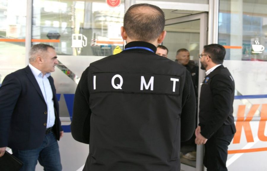 Akaryakıt Fiyatlarını Denetliyor