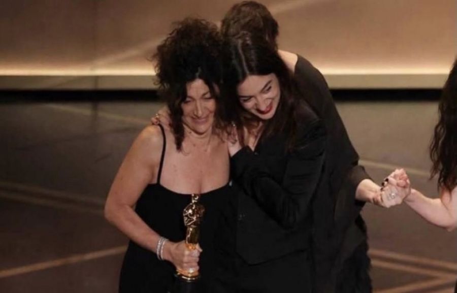 Kosova Sinematografi Merkezi’nden Luàna Bajrami’ye Tebrik