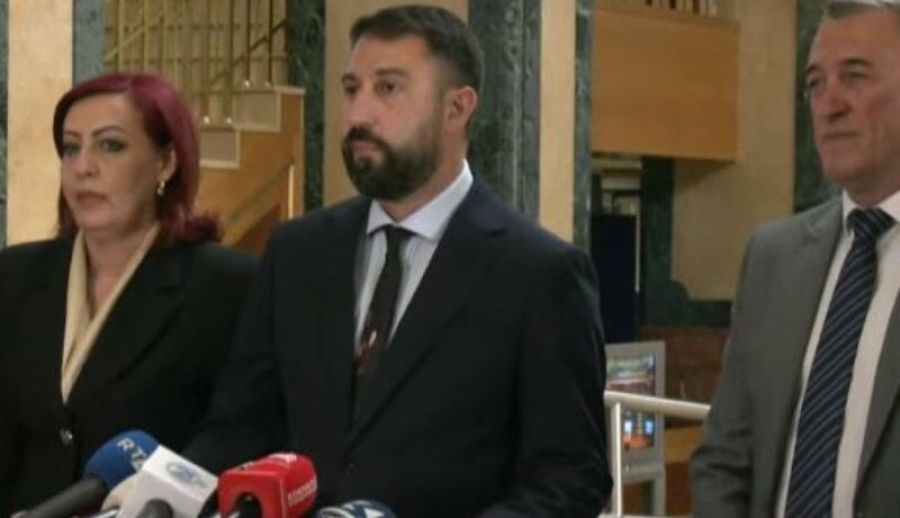 Topluluklar Partilerinden Abdixhiku’ya Tepki: Teklifte Yer Almadık Topluluklar Partilerinden Abdixhiku’ya Tepki: Teklifte Yer Almadık