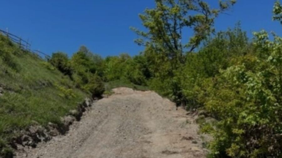 KFOR, Kuzey Kosova’da Üç Yasadışı Yolu Neden Açtığını Açıkladı – Kosova Polisi Kapatacaklarını Duyurdu KFOR, Kuzey Kosova’da Üç Yasadışı Yolu Neden Açtığını Açıkladı – Kosova Polisi Kapatacaklarını Duyurdu