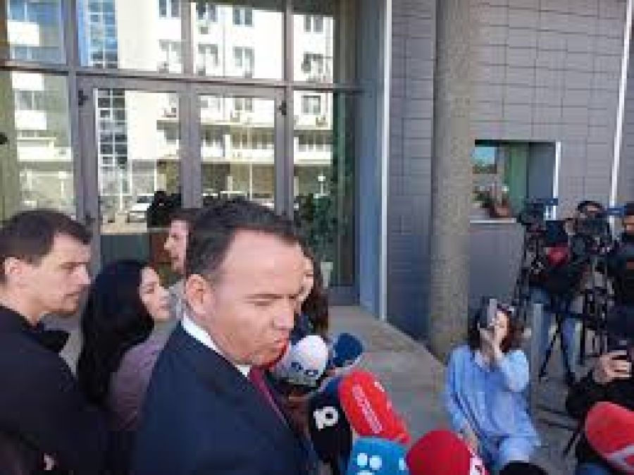 Muhalefet Yansıtmaya Değil, Adayı Dayatmaya Çalışıyor Muhalefet Yansıtmaya Değil, Adayı Dayatmaya Çalışıyor