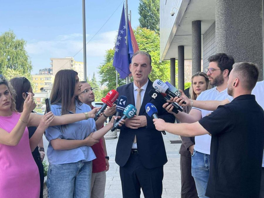 Limaj: Kurumların Göz Ardı Edilmesi Jeostratejik Zararlara Yol Açabilir Limaj: Kurumların Göz Ardı Edilmesi Jeostratejik Zararlara Yol Açabilir
