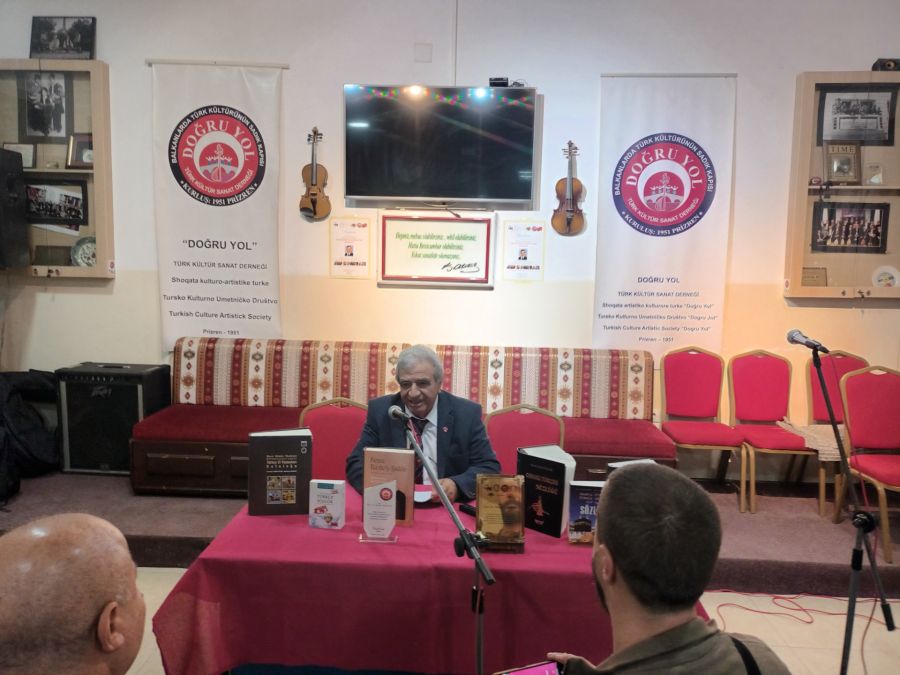 Prof. Dr. İsmail Parlatır Konferans Verdi, Şairlerimiz Şiirlerinden Örnekler Okudu