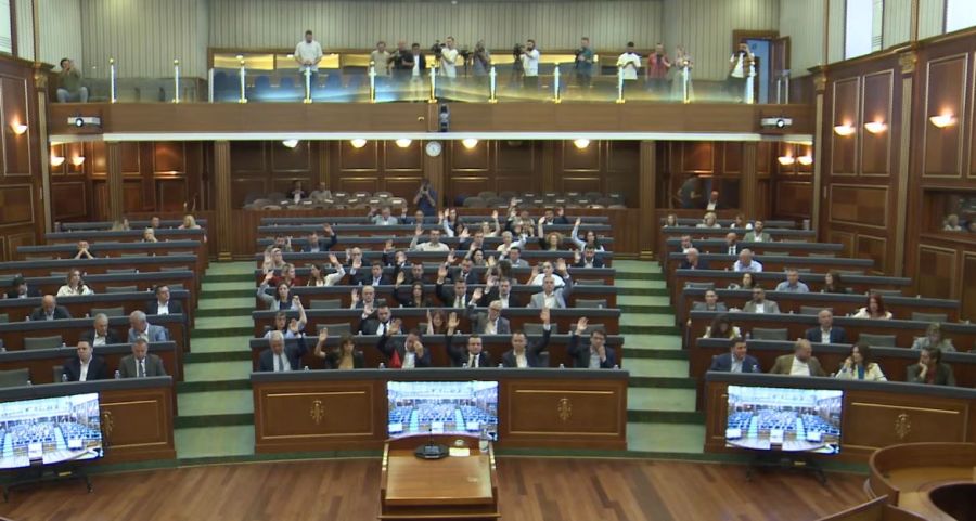 Kosova’da Meclis Krizi Derinleşiyor: 32. Deneme de Başarısız Oldu Kosova’da Meclis Krizi Derinleşiyor: 32. Deneme de Başarısız Oldu