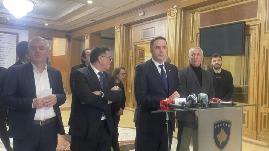 LDK, 12:00’den Sonra Meclisin Feshi İçin Kararı Bekliyor