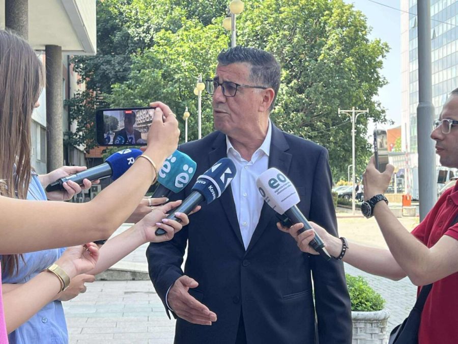 Trump'ın Beyanını Yorumlayan Haziri: Kosova Hazır Olmalı, Onun Rolü Kritik Olacak Trump'ın Beyanını Yorumlayan Haziri: Kosova Hazır Olmalı, Onun Rolü Kritik Olacak