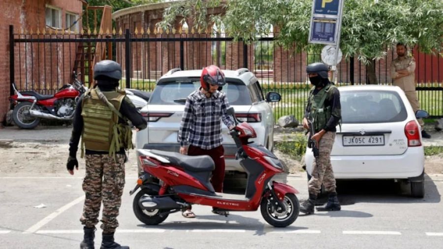 Hindistan ve Pakistan, sonunda görüştü