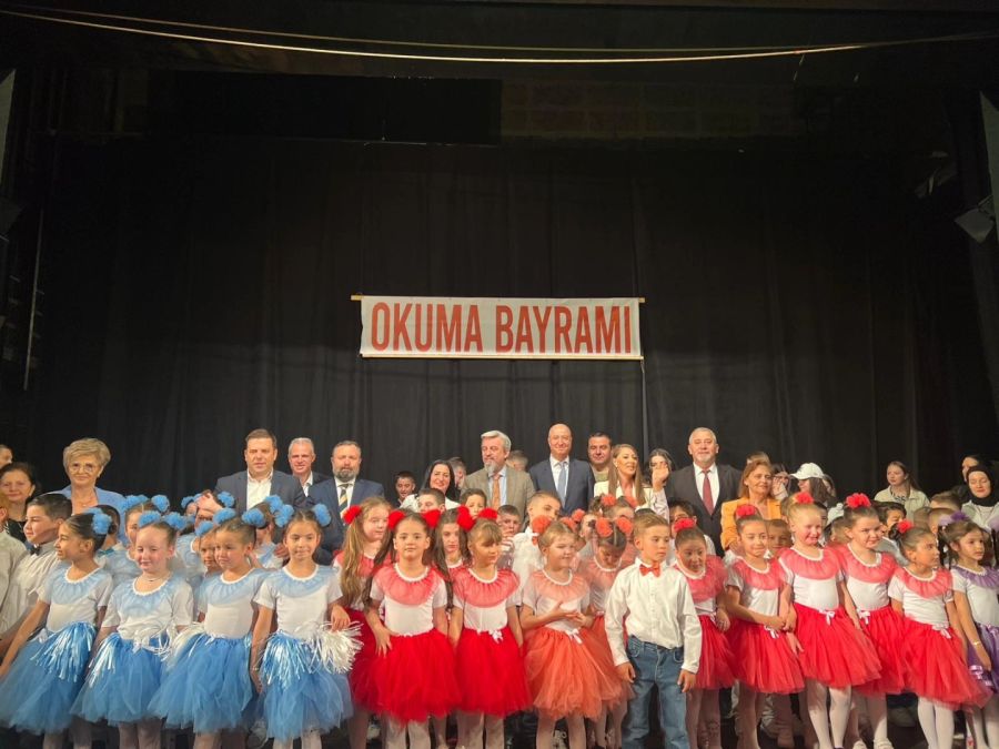 Prizren’de Türkçe “Okuma Bayramı” Coşkuyla Kutlandı Prizren’de Türkçe “Okuma Bayramı” Coşkuyla Kutlandı