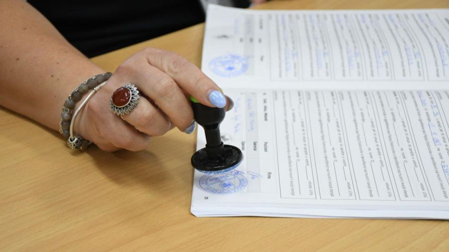 Arnavutluk'ta genel seçim yapıldı