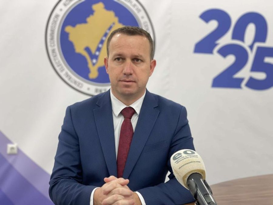 12 Ekim'de Oy Kullanma Büyükelçiliklerde Değil, Sadece Posta Yoluyla Yapılacak 12 Ekim'de Oy Kullanma Büyükelçiliklerde Değil, Sadece Posta Yoluyla Yapılacak